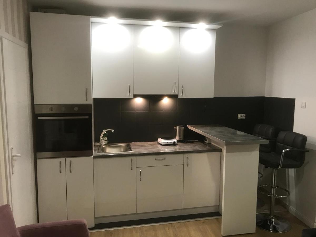 Apartman Kristina Free Parking Novi Sad Exterior foto