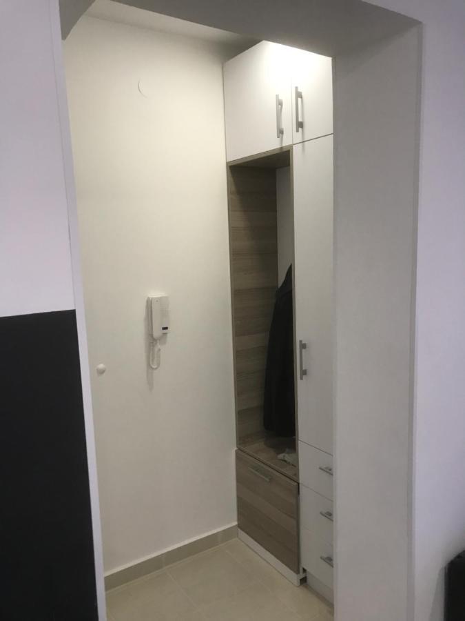 Apartman Kristina Free Parking Novi Sad Exterior foto